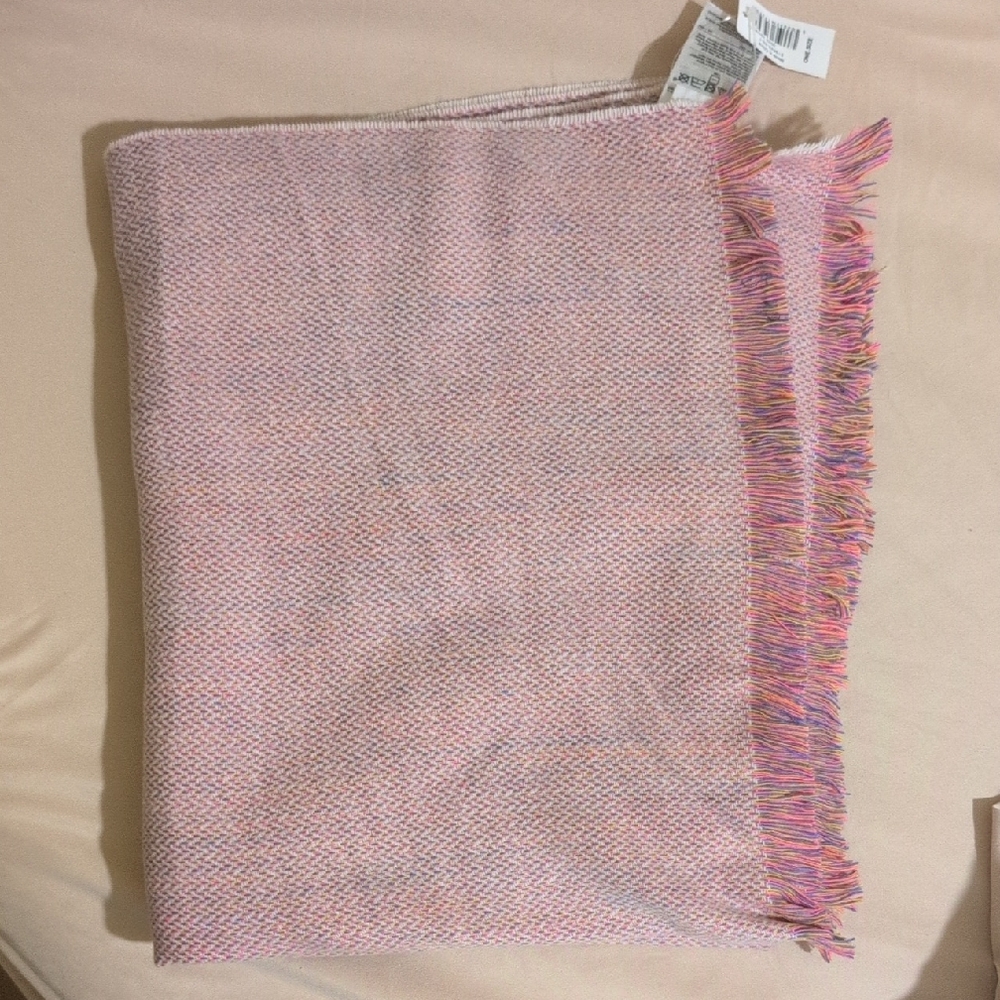 Gap Scarf